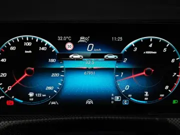 2022 Mercedes-Benz CLA с пробегом 67 951 км