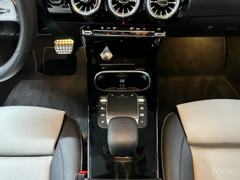 2021 Mercedes-Benz CLA с пробегом 38 400 км