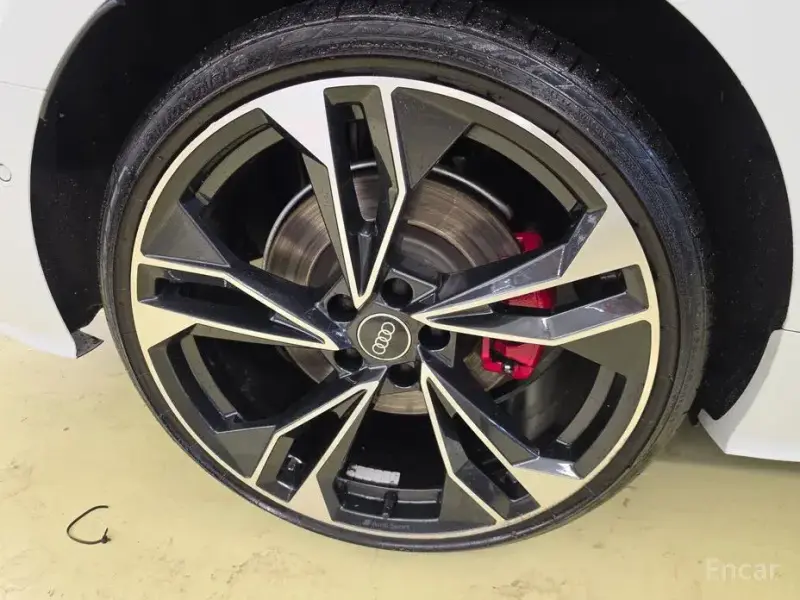2023 Audi S5 с пробегом 46 000 км