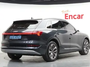 2020 Audi e-tron с пробегом 46 970 км