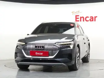 2020 Audi e-tron с пробегом 46 970 км