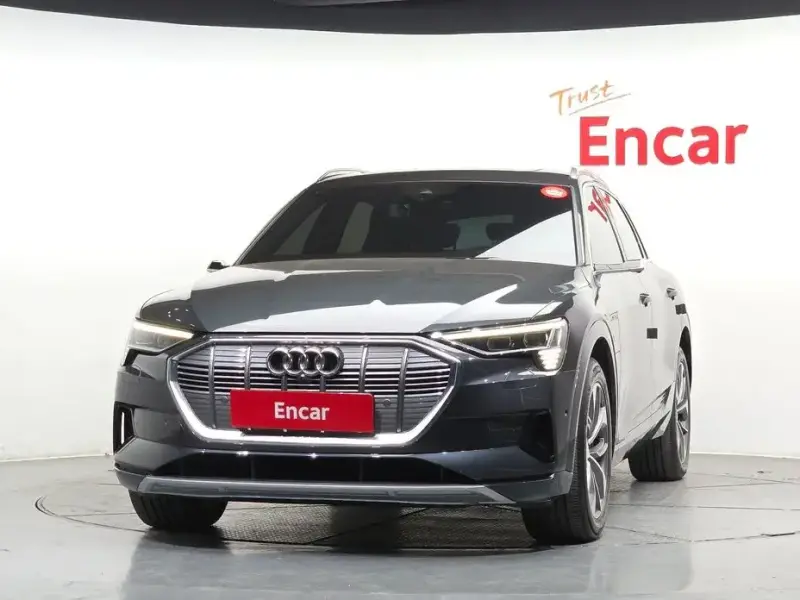 2020 Audi e-tron с пробегом 46 970 км