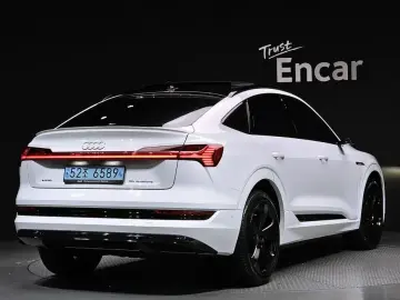 2021 Audi e-tron с пробегом 129 194 км
