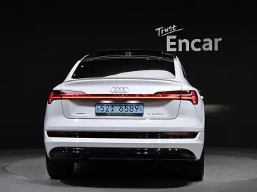 2021 Audi e-tron с пробегом 129 194 км