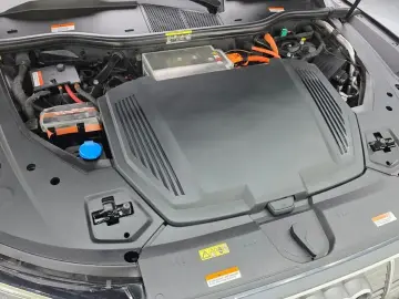 2020 Audi e-tron с пробегом 46 970 км