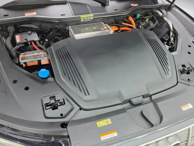 2020 Audi e-tron с пробегом 46 970 км
