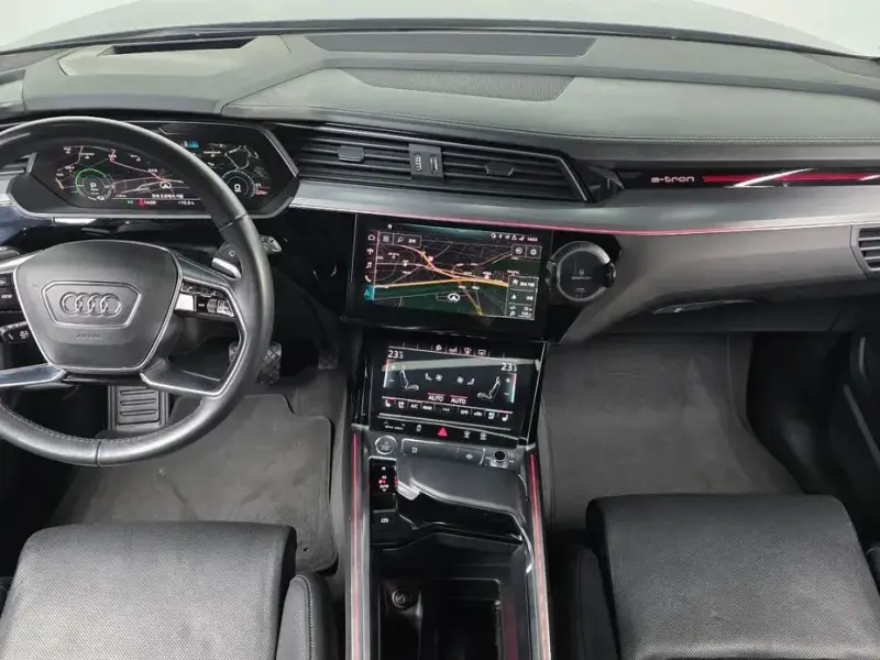 2020 Audi e-tron с пробегом 46 970 км