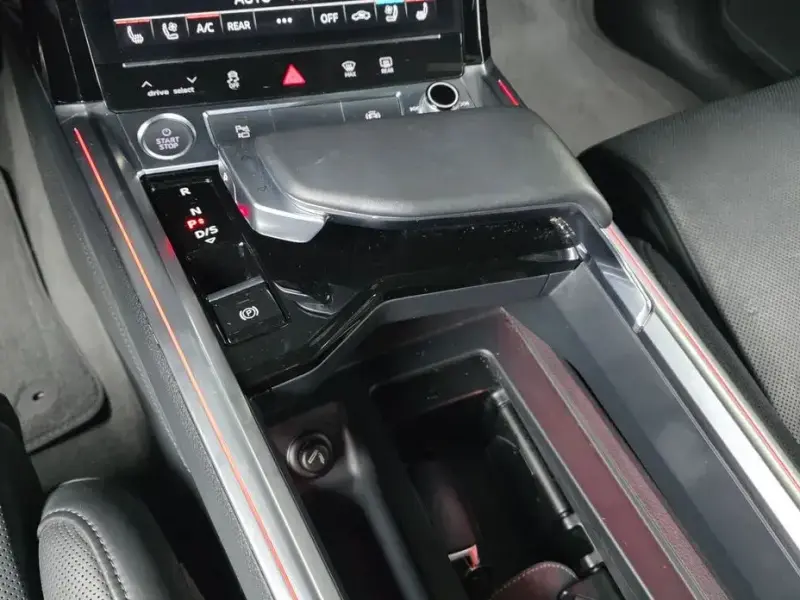 2020 Audi e-tron с пробегом 46 970 км