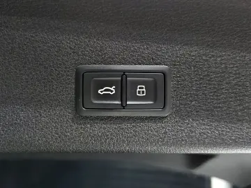 2021 Audi e-tron с пробегом 129 194 км