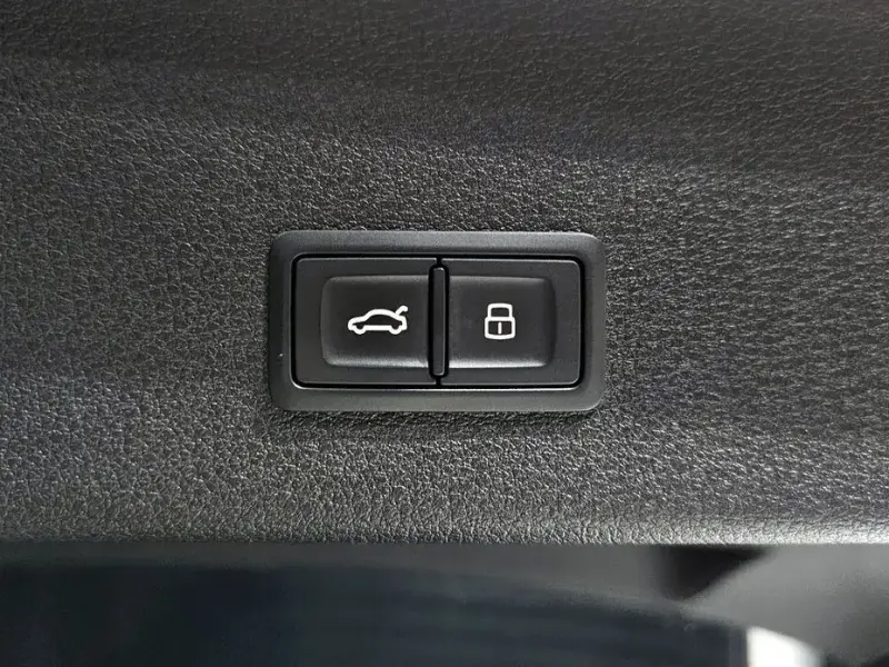 2021 Audi e-tron с пробегом 129 194 км