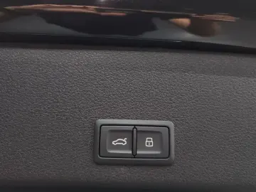 2023 Audi e-tron с пробегом 13 356 км