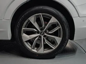 2020 Audi e-tron с пробегом 65 403 км