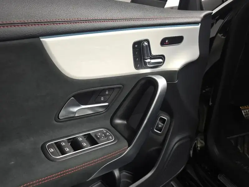 2024 Mercedes-Benz CLA с пробегом 13 997 км