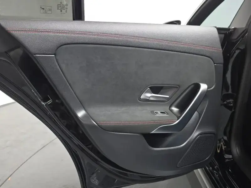 2024 Mercedes-Benz CLA с пробегом 13 997 км