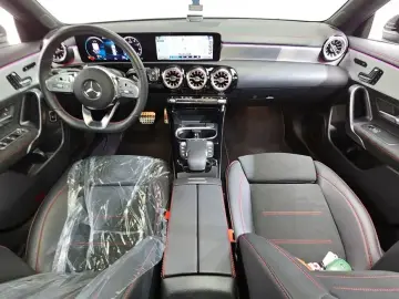 2023 Mercedes-Benz CLA с пробегом 24 107 км