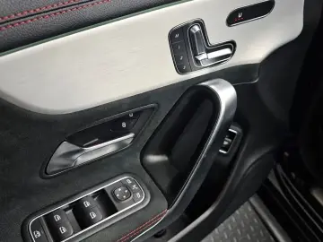 2023 Mercedes-Benz CLA с пробегом 24 107 км