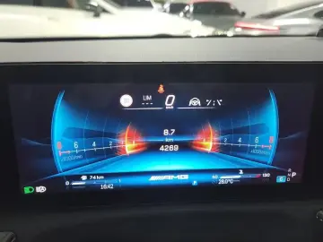 2025 Mercedes-Benz CLA с пробегом 4 270 км