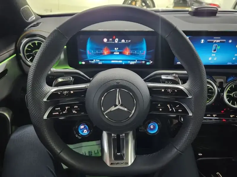 2025 Mercedes-Benz CLA с пробегом 4 270 км