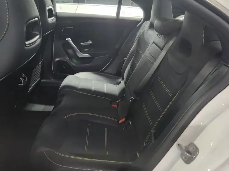 2025 Mercedes-Benz CLA с пробегом 4 270 км
