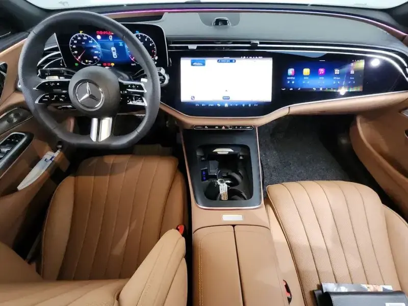 2025 Mercedes-Benz E-Класс с пробегом 12 238 км