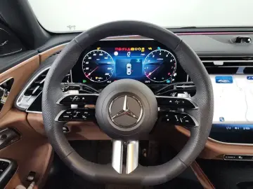 2025 Mercedes-Benz E-Класс с пробегом 12 238 км
