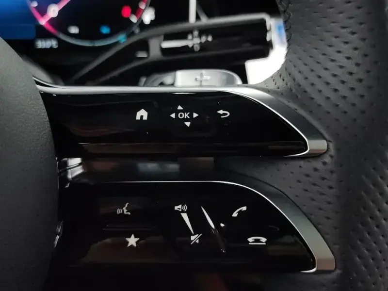 2025 Mercedes-Benz E-Класс с пробегом 12 238 км