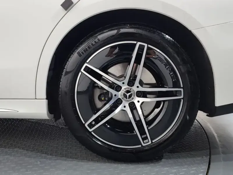 2025 Mercedes-Benz E-Класс с пробегом 12 238 км
