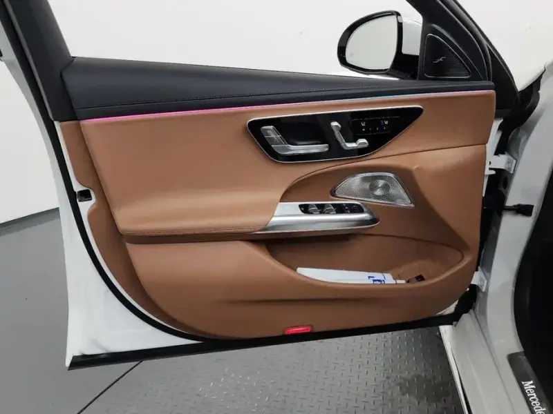 2025 Mercedes-Benz E-Класс с пробегом 12 238 км