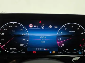 2026 Mercedes-Benz E-Класс с пробегом 4 532 км