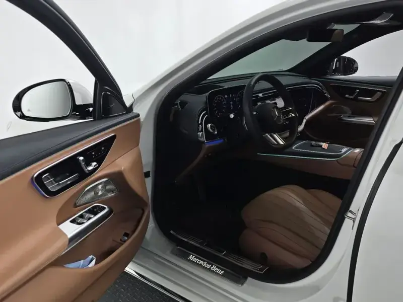 2026 Mercedes-Benz E-Класс с пробегом 4 532 км