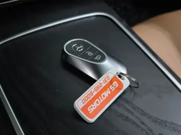 2026 Mercedes-Benz E-Класс с пробегом 4 532 км