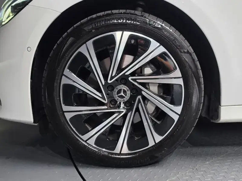2025 Mercedes-Benz E-Класс с пробегом 4 373 км