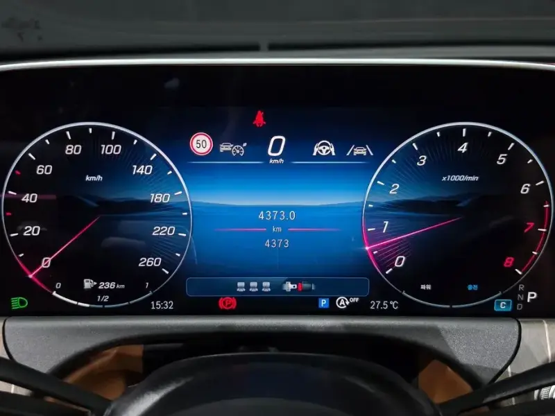 2025 Mercedes-Benz E-Класс с пробегом 4 373 км