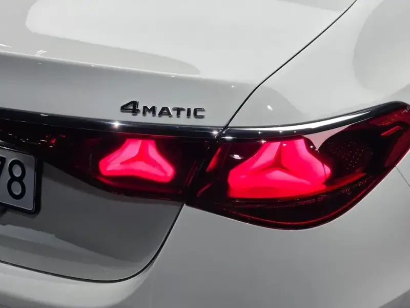 2025 Mercedes-Benz E-Класс с пробегом 4 373 км