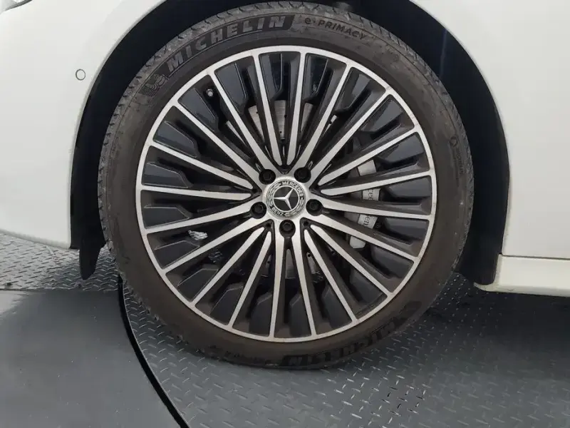 2024 Mercedes-Benz E-Класс с пробегом 12 514 км