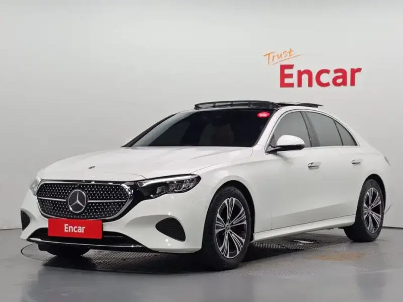 2025 Mercedes-Benz E-Класс с пробегом 9 717 км