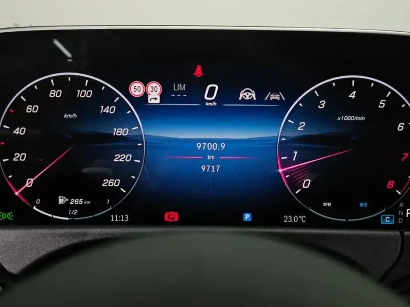 2025 Mercedes-Benz E-Класс с пробегом 9 717 км