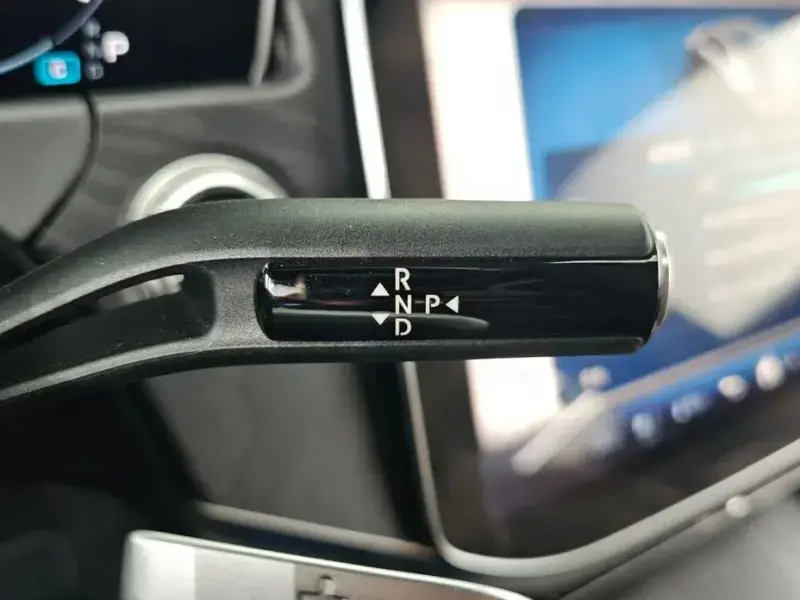 2025 Mercedes-Benz E-Класс с пробегом 9 717 км