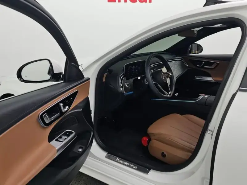 2025 Mercedes-Benz E-Класс с пробегом 9 717 км