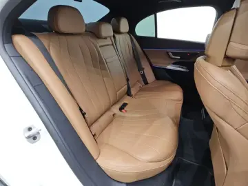 2025 Mercedes-Benz E-Класс с пробегом 9 717 км
