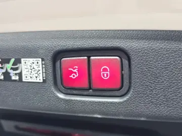 2025 Mercedes-Benz E-Класс с пробегом 9 717 км