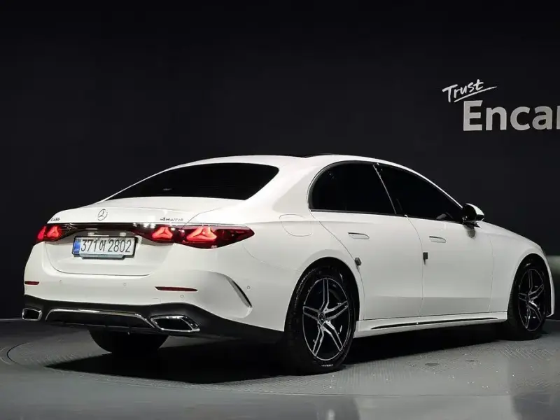 2026 Mercedes-Benz E-Класс с пробегом 14 397 км