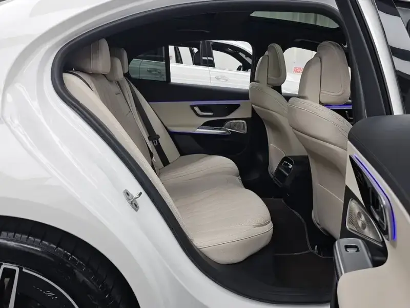 2026 Mercedes-Benz E-Класс с пробегом 14 397 км
