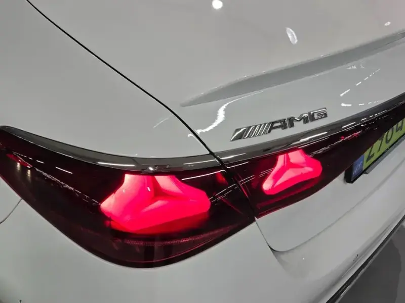 2026 Mercedes-Benz E-Класс с пробегом 4 072 км
