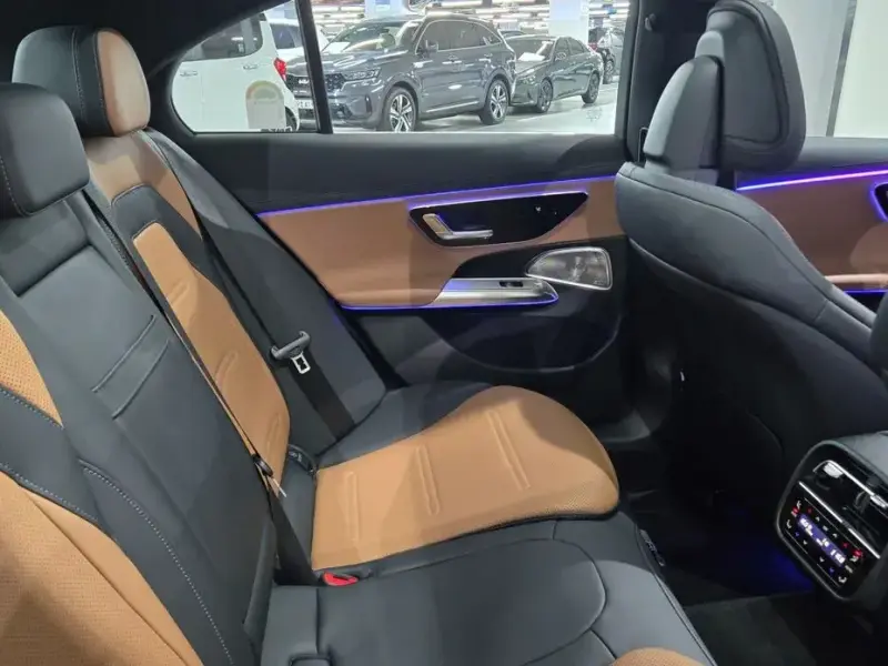 2026 Mercedes-Benz E-Класс с пробегом 4 072 км