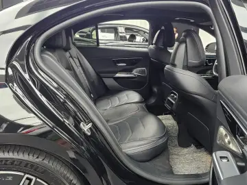 2024 Mercedes-Benz E-Класс с пробегом 43 151 км