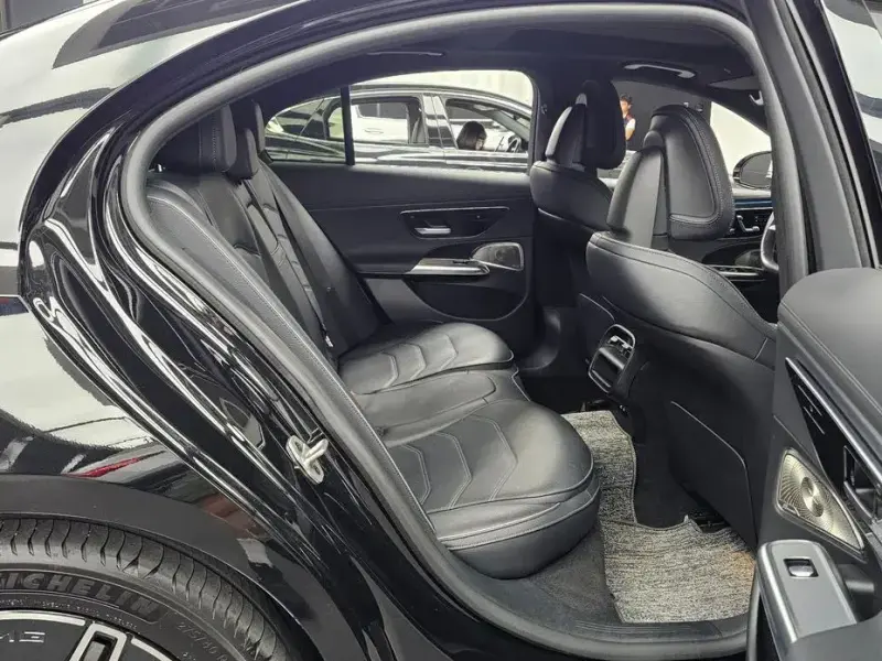 2024 Mercedes-Benz E-Класс с пробегом 43 151 км