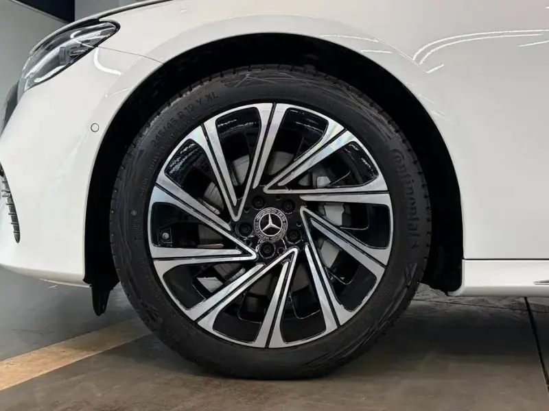 2025 Mercedes-Benz E-Класс с пробегом 1 250 км