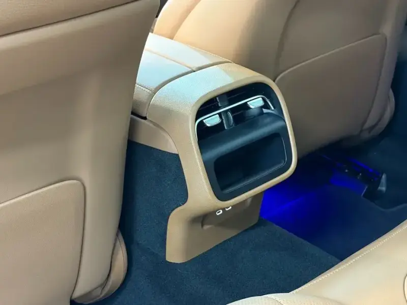 2025 Mercedes-Benz E-Класс с пробегом 1 250 км
