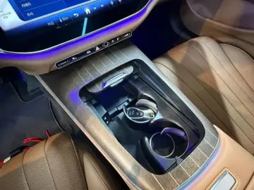 2025 Mercedes-Benz E-Класс с пробегом 1 250 км